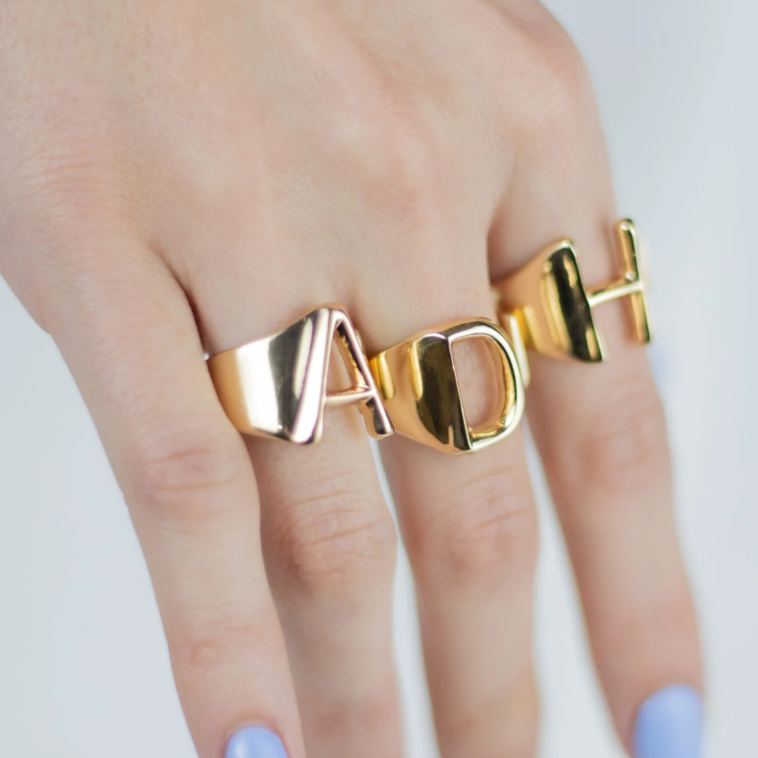 Adela Ring